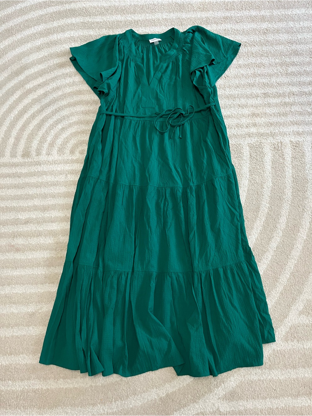 *Calvin Klein Tiered Flutter-Sleeve Dress